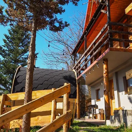 Pod Zarem Villa