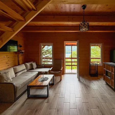 Villa Pod Zarem